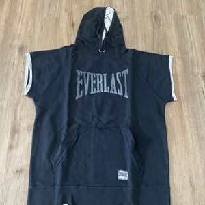 Everlast Black Sweatshirt with Gray Logo Patch
